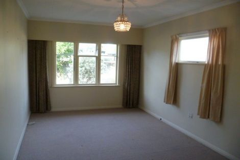 Photo of property in 27 Ake Ake Avenue, Hokowhitu, Palmerston North, 4410