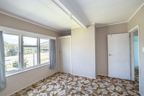 Photo of property in 88 Victoria Street, Carterton, 5713