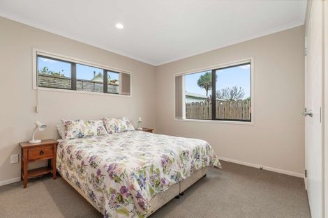 Photo of property in 104b Racecourse Road, Waiuku, 2123