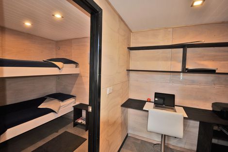 Photo of property in 19 Cumberland Street, Leigh, 0985