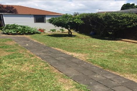Photo of property in 8 Mirabell Place, Golflands, Auckland, 2013