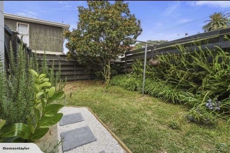 Photo of property in 3/57 Lake Road, Devonport, Auckland, 0624