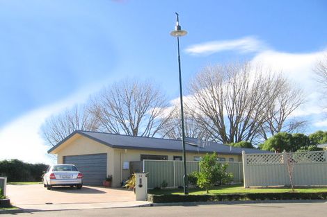 Photo of property in 14 Chelsea Drive, Taradale, Napier, 4112
