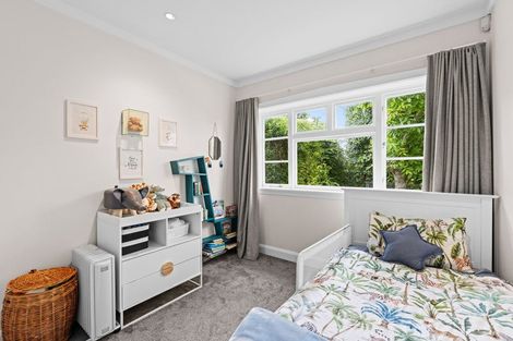 Photo of property in 211 Fifield Terrace, Opawa, Christchurch, 8023