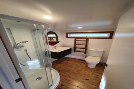 Photo of property in 41 Taupaki Road, Taupaki, Henderson, 0782