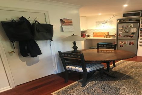 Photo of property in 56 Holloway Road, Aro Valley, Wellington, 6021