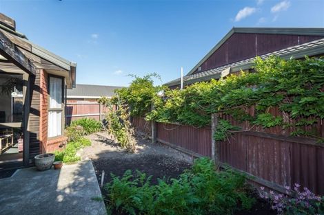Photo of property in 65 Division Street, Riccarton, Christchurch, 8041