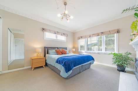 Photo of property in 11 Pitt Street, Moera, Lower Hutt, 5010