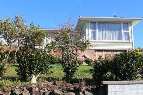 Photo of property in 8 Ogle Crescent, Te Kamo, Whangarei, 0112