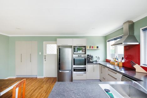 Photo of property in 14 Parkland Crescent, Terrace End, Palmerston North, 4410