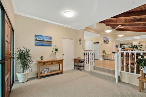 Photo of property in 22 White Heron Drive, Massey, Auckland, 0614