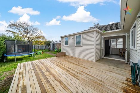 Photo of property in 2 Strand Crescent, Naenae, Lower Hutt, 5011