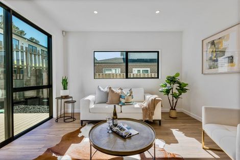 Photo of property in 26 Sari Place, Massey, Auckland, 0614