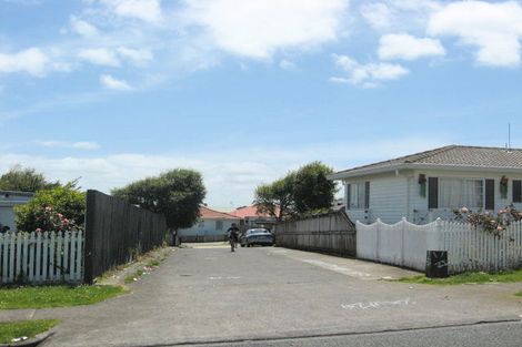 Photo of property in 50b Maplesden Drive, Clendon Park, Auckland, 2103