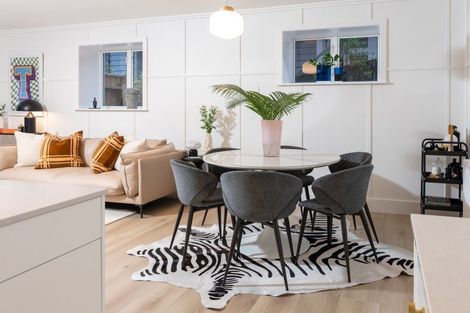 Photo of property in Hamilton Flats, 1/9 Hawker Street, Mount Victoria, Wellington, 6011