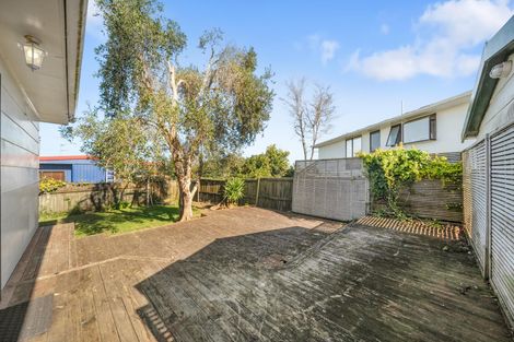 Photo of property in 1 Dalmahoy Place, Wattle Downs, Auckland, 2103