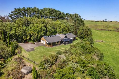 Photo of property in 371a Kohekohe Karioitahi Road, Karioitahi, Waiuku, 2683