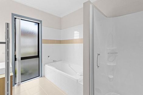 Photo of property in 48 Karamea Street, Whalers Gate, New Plymouth, 4310