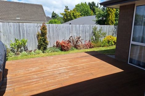 Photo of property in 18 Poulson Grove, Trentham, Upper Hutt, 5018