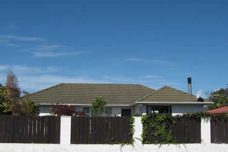 Photo of property in 12 Niagara Street, Wainoni, Christchurch, 8061