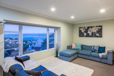 Photo of property in 90 Nicholson Road, Khandallah, Wellington, 6035