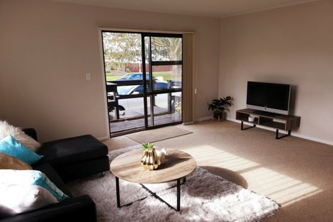 Photo of property in 1/397 Roscommon Road, Clendon Park, Auckland, 2103