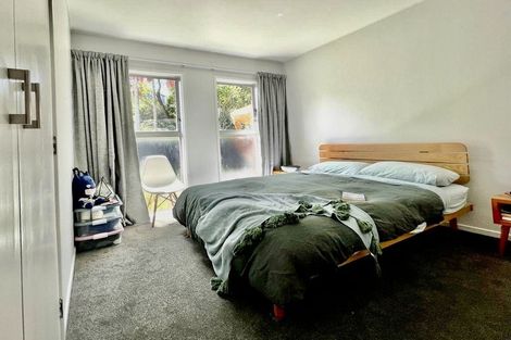 Photo of property in 2/4 Wilding Avenue, Northcote Point, Auckland, 0627