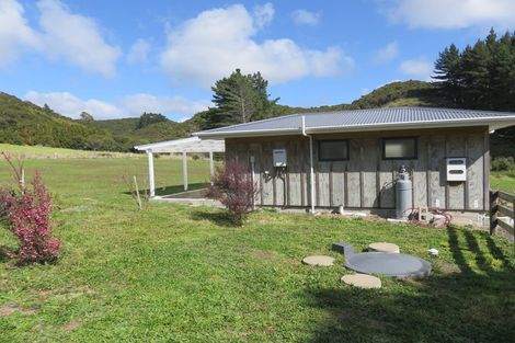 Photo of property in 664 Whangaruru North Road, Whangaruru, Russell, 0184