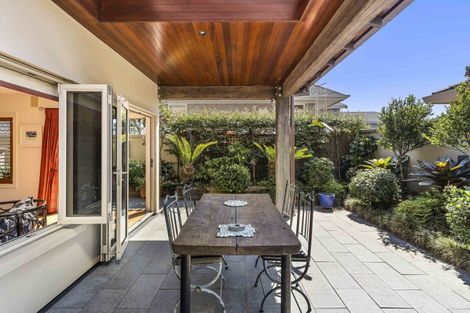 Photo of property in 164b Oceanbeach Road, Mount Maunganui, 3116
