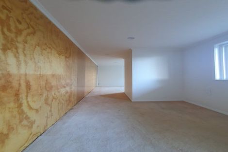 Photo of property in 11 Singers Road, Korokoro, Lower Hutt, 5012