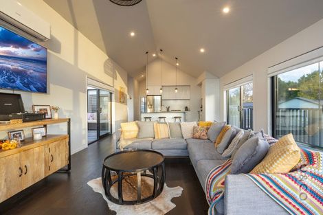 Photo of property in 41 Jeroboam Loop, Kumeu, 0810