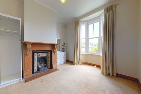 Photo of property in 8 Hawker Street, Mount Victoria, Wellington, 6011