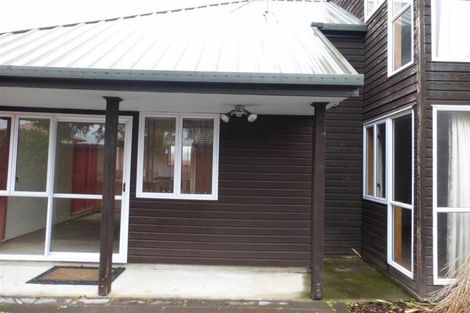 Photo of property in 3b Broadbent Street, Riccarton, Christchurch, 8041