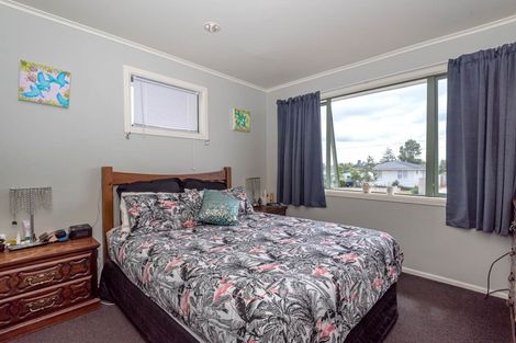 Photo of property in 26 Geordie Street, Henderson, Auckland, 0612