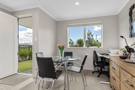 Photo of property in 66 Sentinel Avenue, Omokoroa, 3114