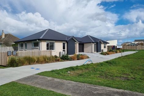 Photo of property in 3 Hof Lane, Foxton, 4814