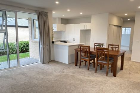 Photo of property in 53 Rodney Street, Howick, Auckland, 2014