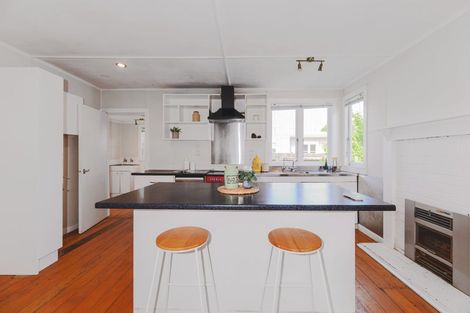 Photo of property in 31 Railway Street West, Papakura, 2110