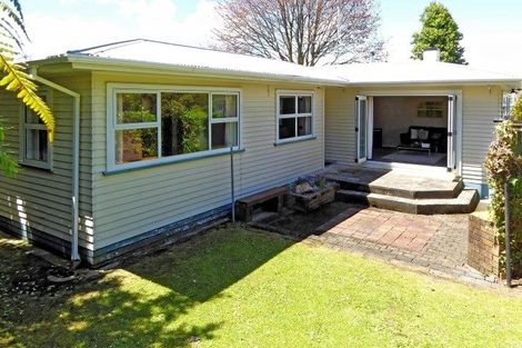 Photo of property in 21 Thornton Place, Melville, Hamilton, 3206