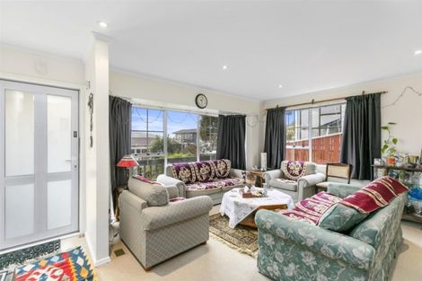 Photo of property in 148 Mark Avenue, Grenada Village, Wellington, 6037