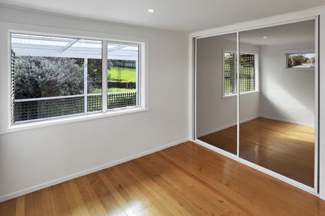 Photo of property in 11 Sycamore Drive, Sunnynook, Auckland, 0620