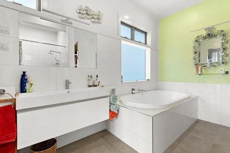 Photo of property in 26 Island Terrace, Port Chalmers, 9023