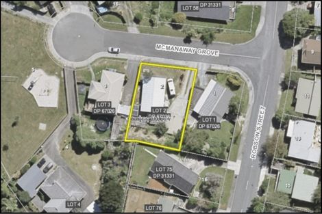 Photo of property in 2 Mcmanaway Grove, Stokes Valley, Lower Hutt, 5019