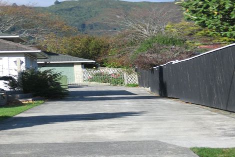Photo of property in 4a Kennedy Grove, Stokes Valley, Lower Hutt, 5019