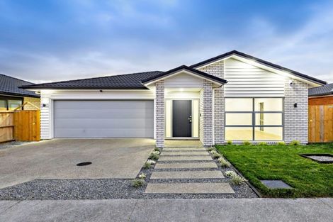 Photo of property in 35 Black Beech Crescent, Takanini, 2110