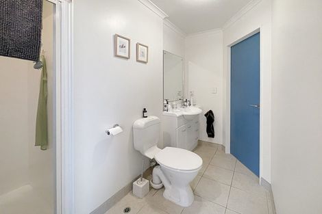 Photo of property in Terrace Heights Apartments, 11e/163 The Terrace, Wellington Central, Wellington, 6011