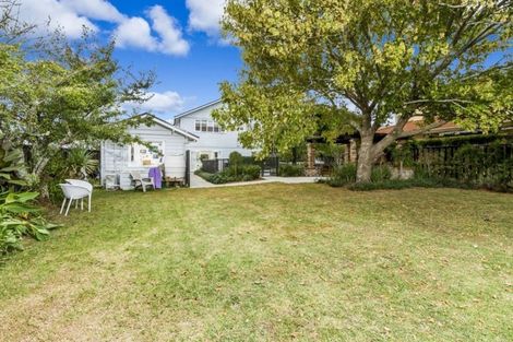 Photo of property in 53 Aramoana Avenue, Devonport, Auckland, 0624