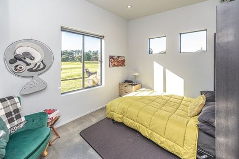 Photo of property in 21 Golf Vue Place, Castlecliff, Whanganui, 4501