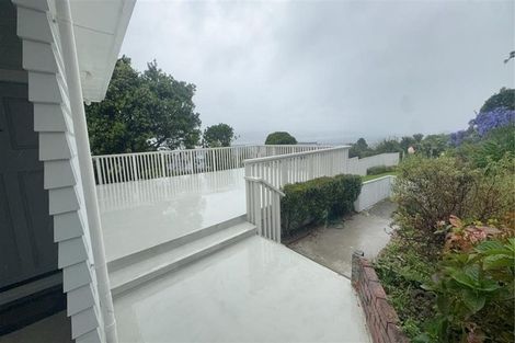 Photo of property in 42 Miromiro Road, Normandale, Lower Hutt, 5010