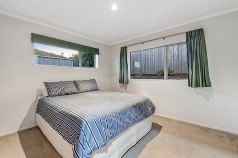 Photo of property in 63 Chesterfield Way, Orewa, 0931